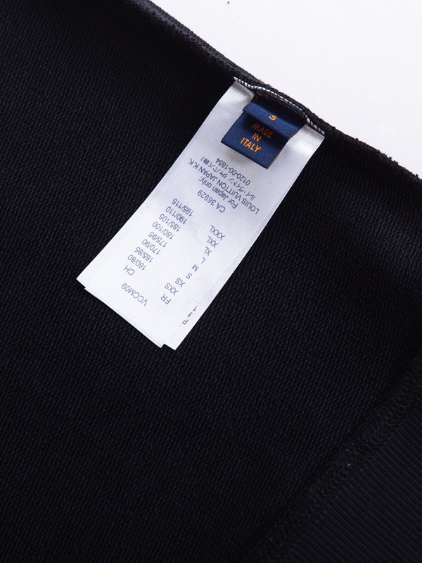 ブランドパーカー着用イメージ